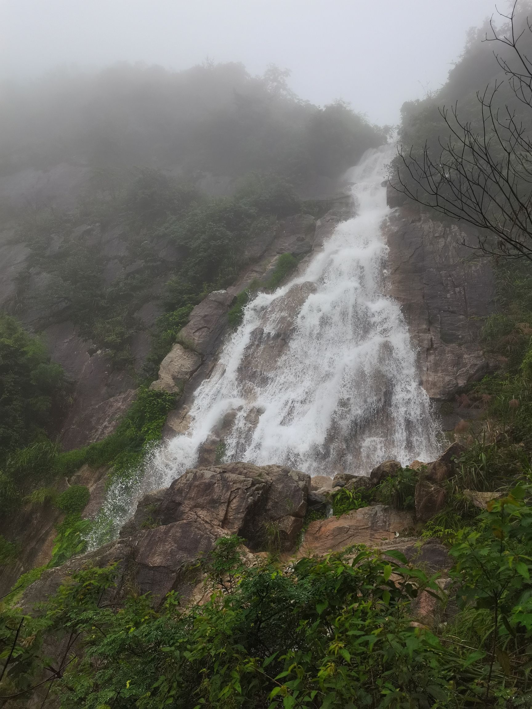 牛塘崖头瀑布旅行图片 1