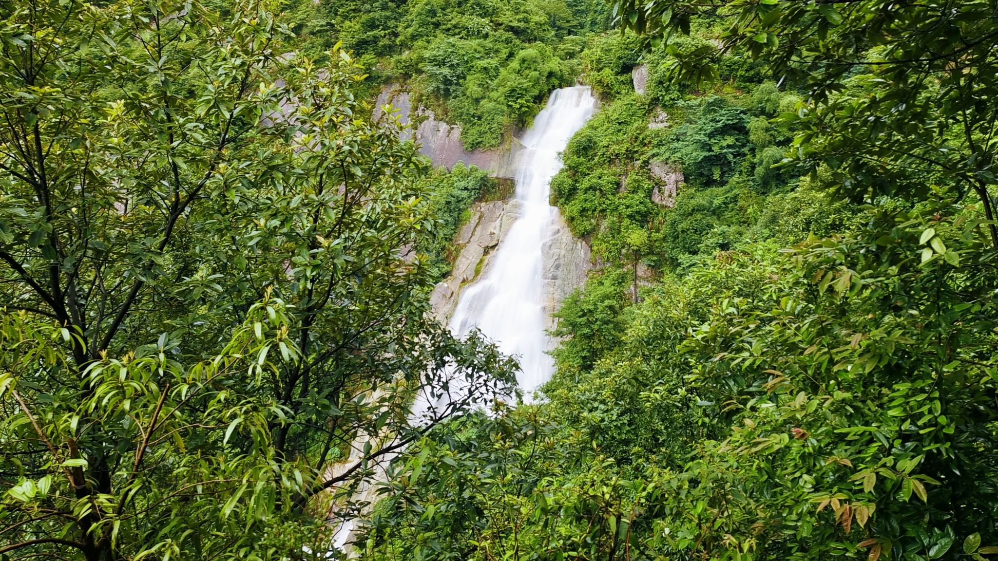 牛塘崖头瀑布旅行图片 2