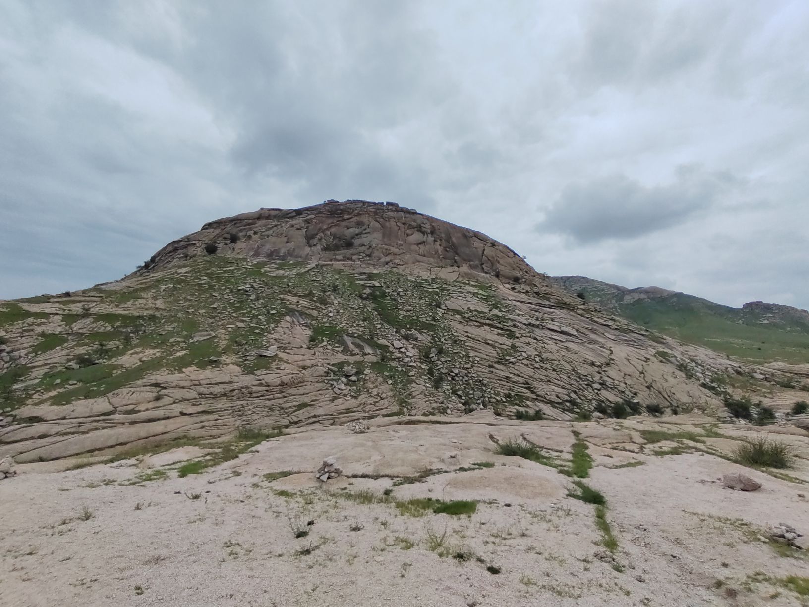 七锅山旅行图片 1