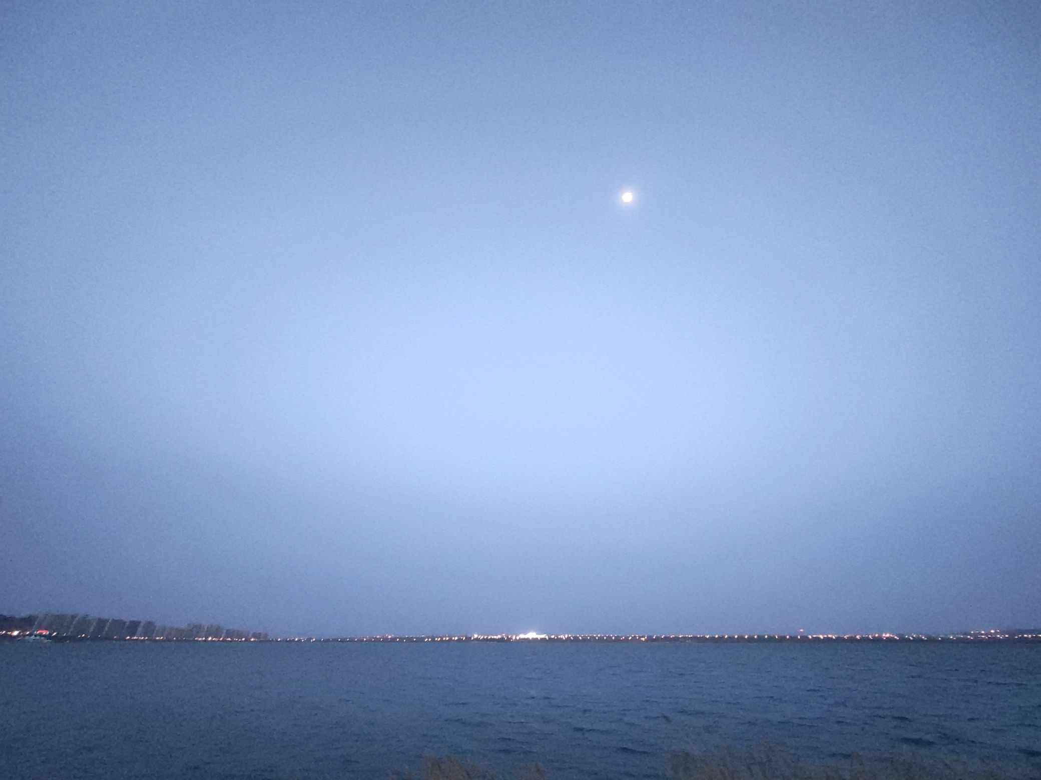 月亮岛旅行图片 1
