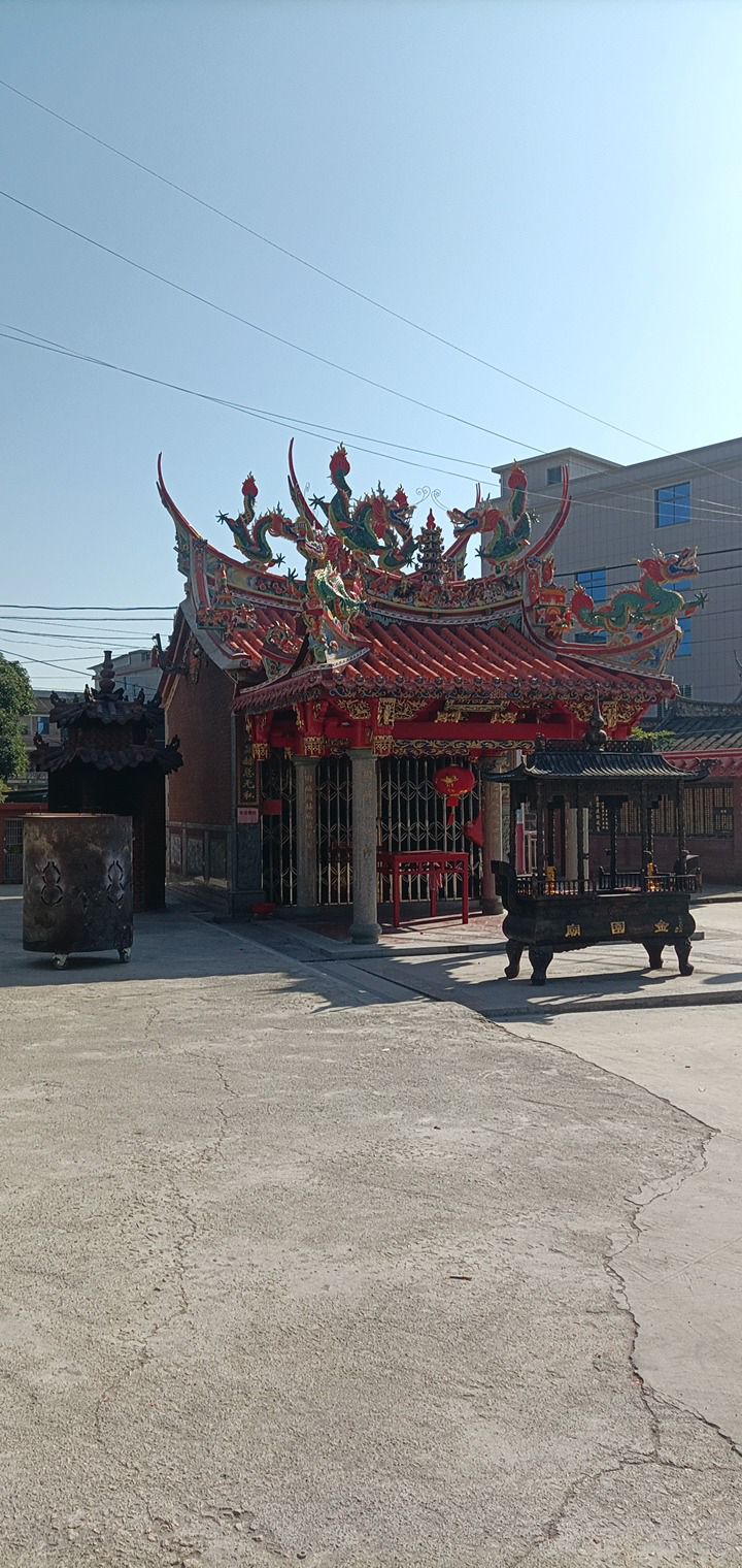 金园庙实景照片