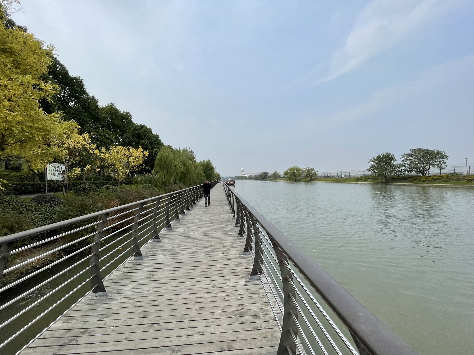 南虹港观机长廊旅行图片 2