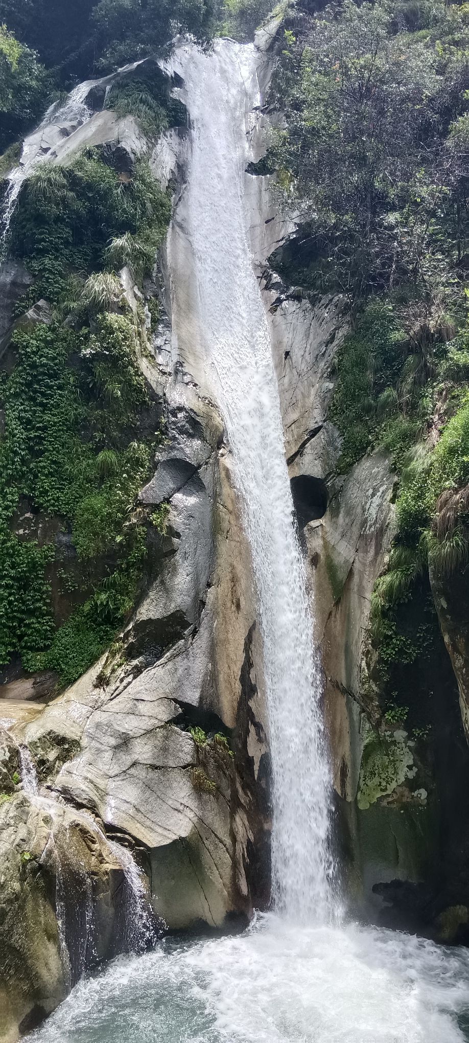 龙涎瀑布旅行图片 2