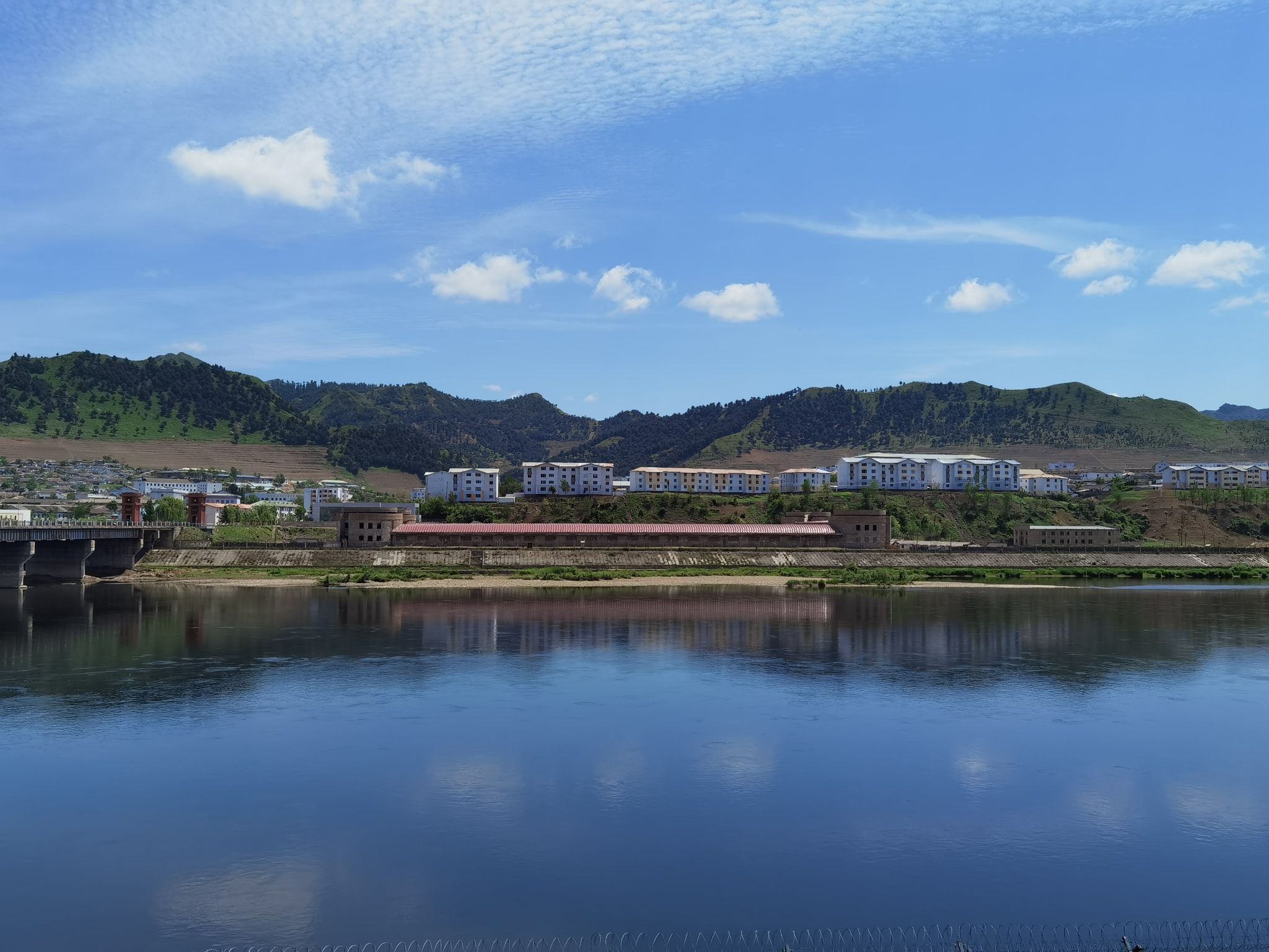 鸭绿江国门景区