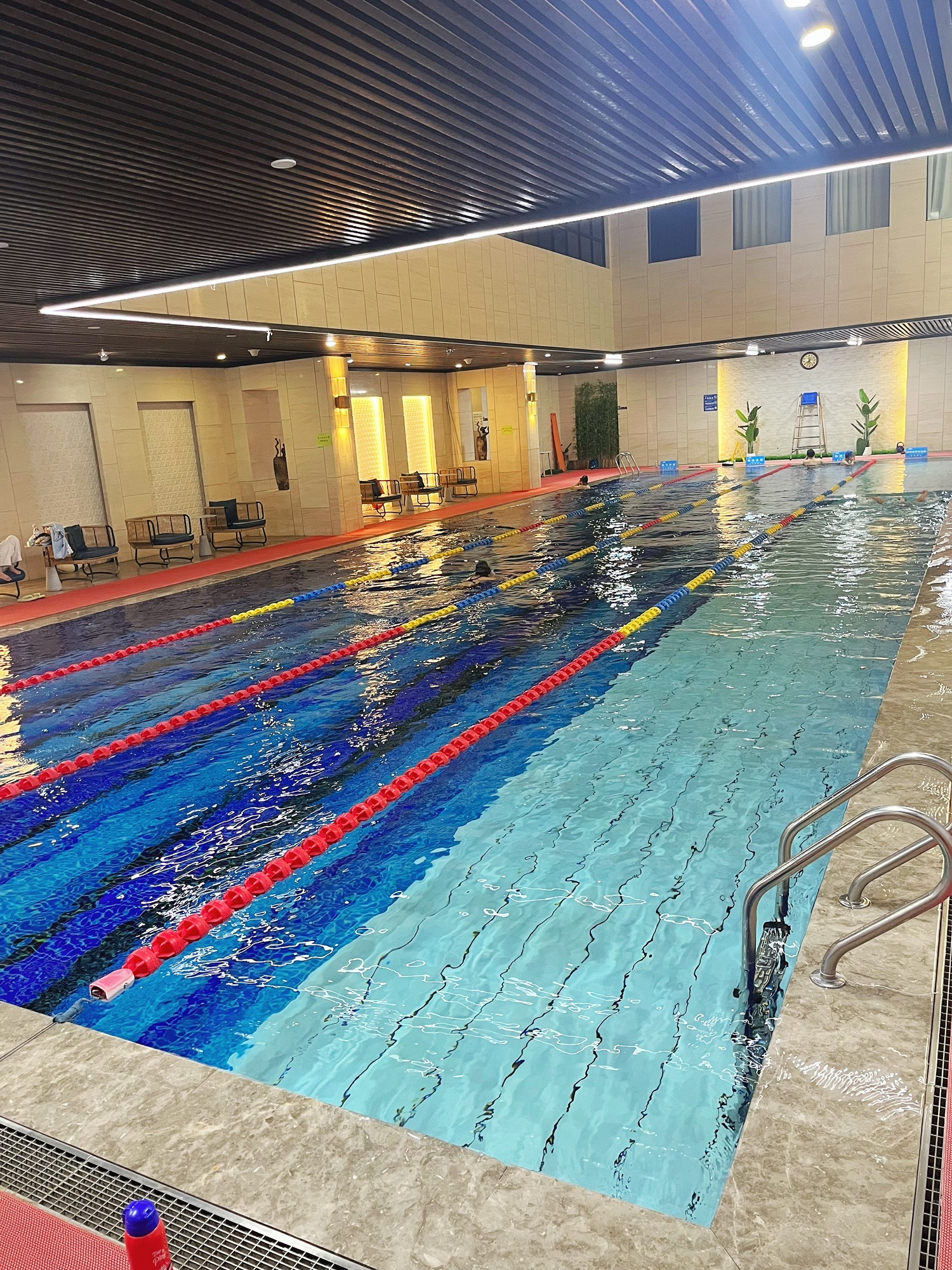 场地封面-峯境壹号游泳健身运动中心