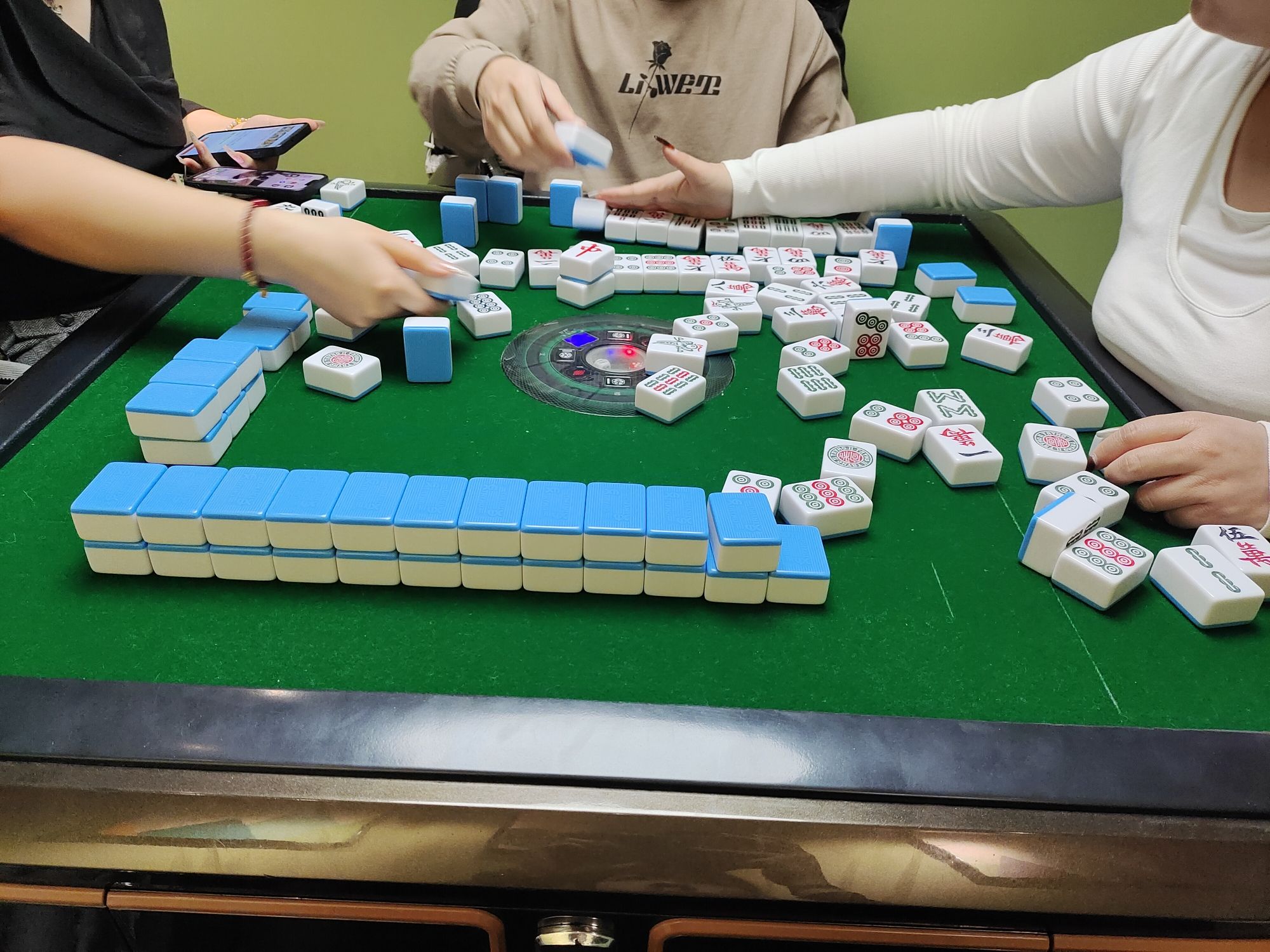 场地封面-觅陌·Mimo棋牌娱乐Club(龙首印象城店)