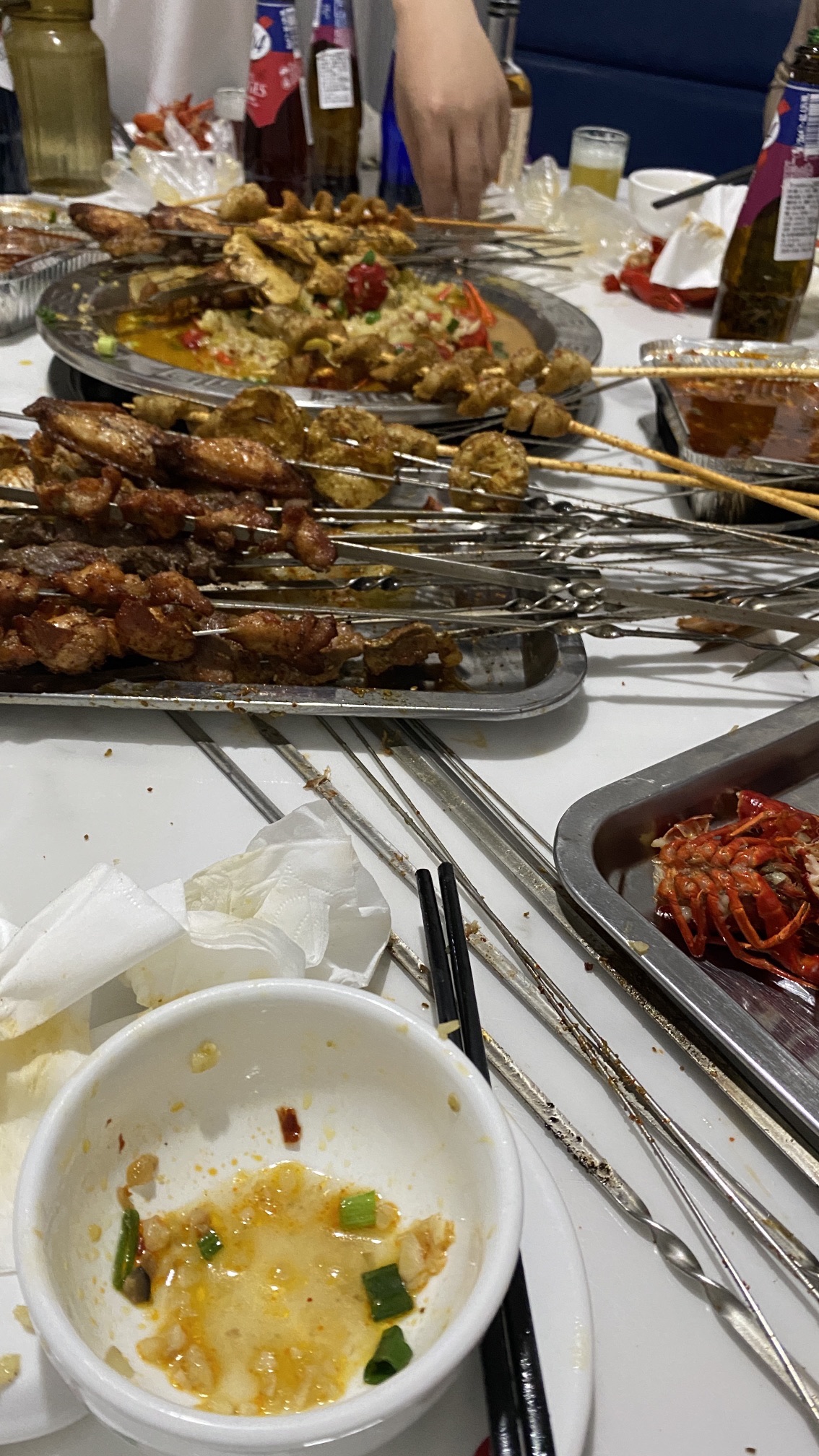 孤狼行龙虾碳烤主题餐厅(盉街示范店)