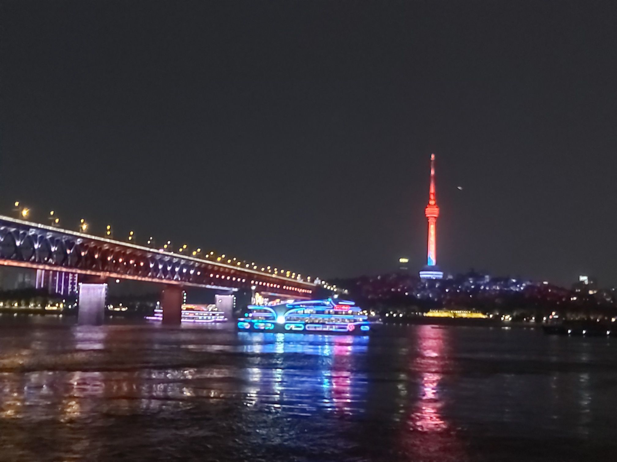 武汉君旅号长江游览(夜游长江)旅行图片 3