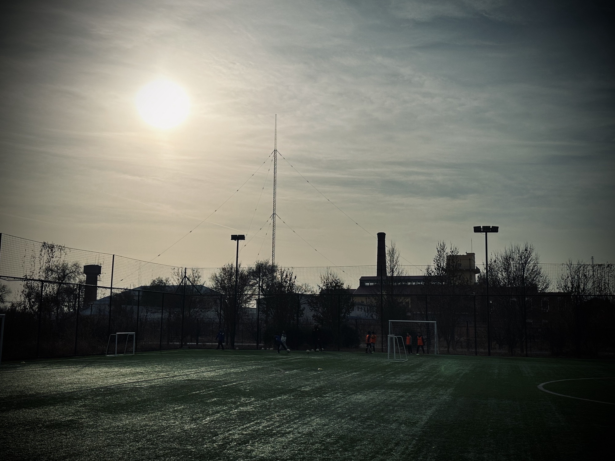 场地封面-球形闪电E50足球场