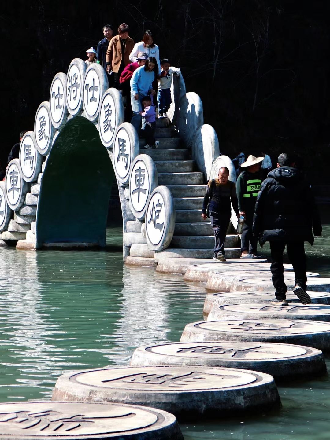 矿坑冰城旅行图片 3