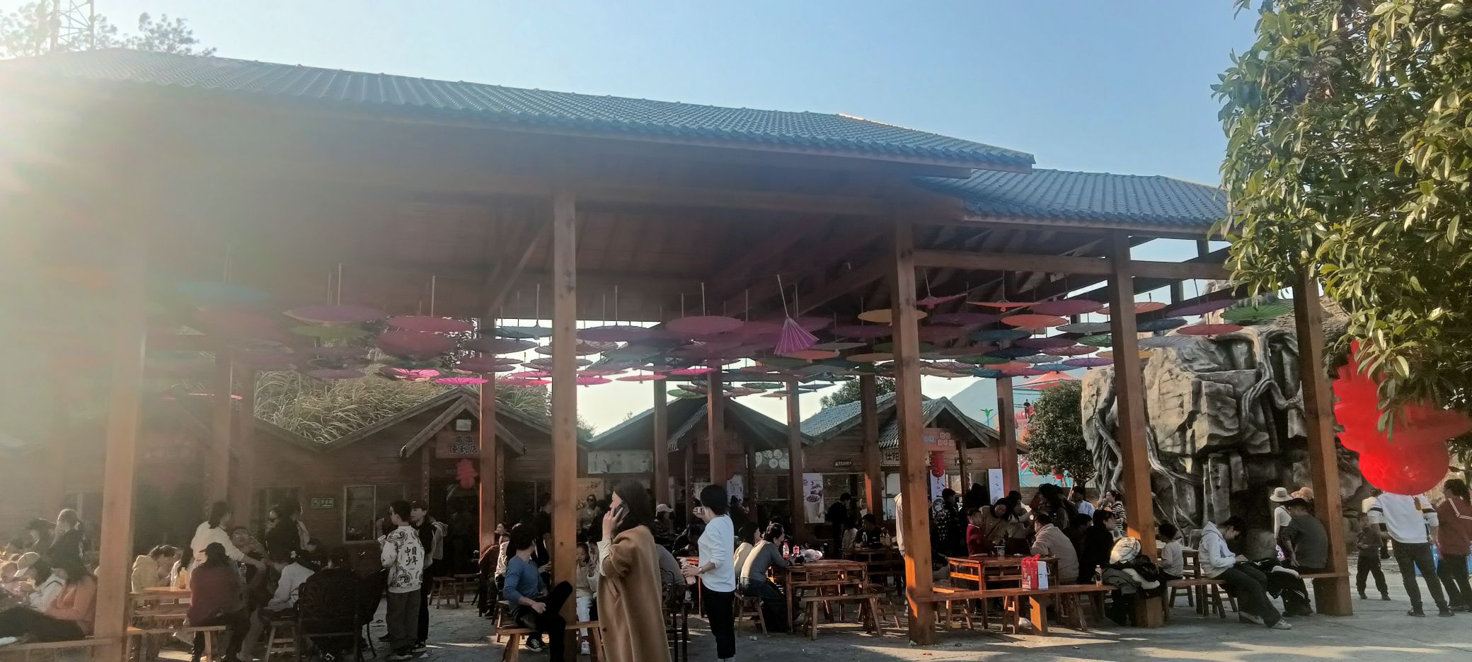 矿坑冰城旅行图片 3