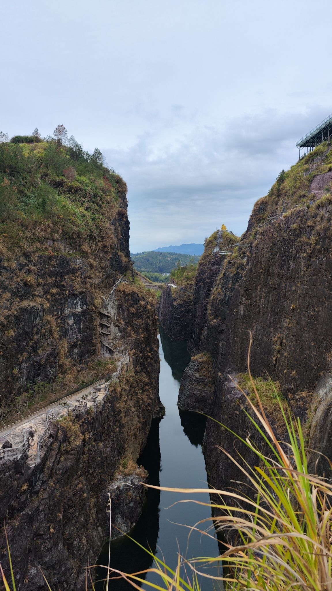 矿坑冰城旅行图片 3