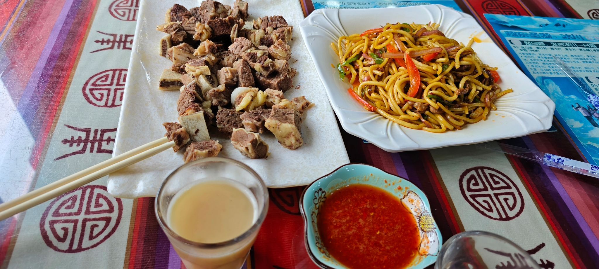 然乌上湖藏餐厅