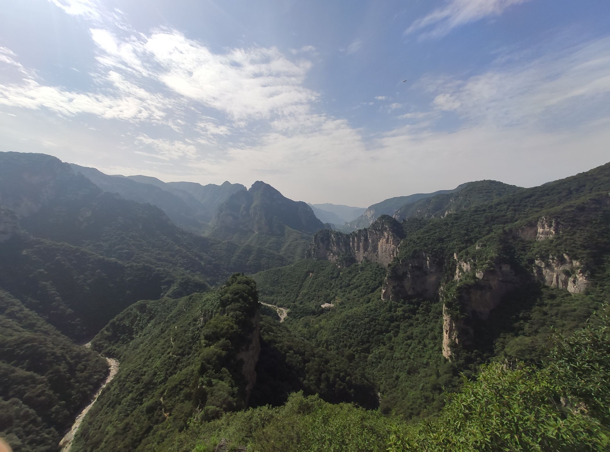 黄牛寨景区