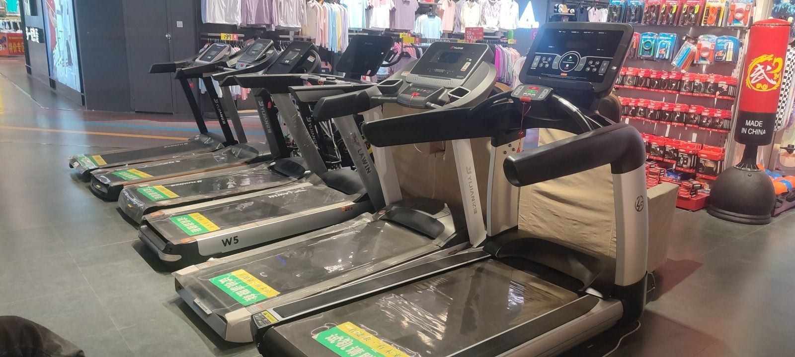 亿健跑步机按摩椅团购批发健身器体育用品(鹤壁总店)