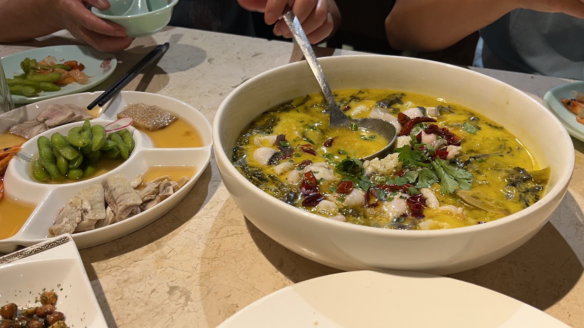 小黑湘菜馆(上海联合大厦店)