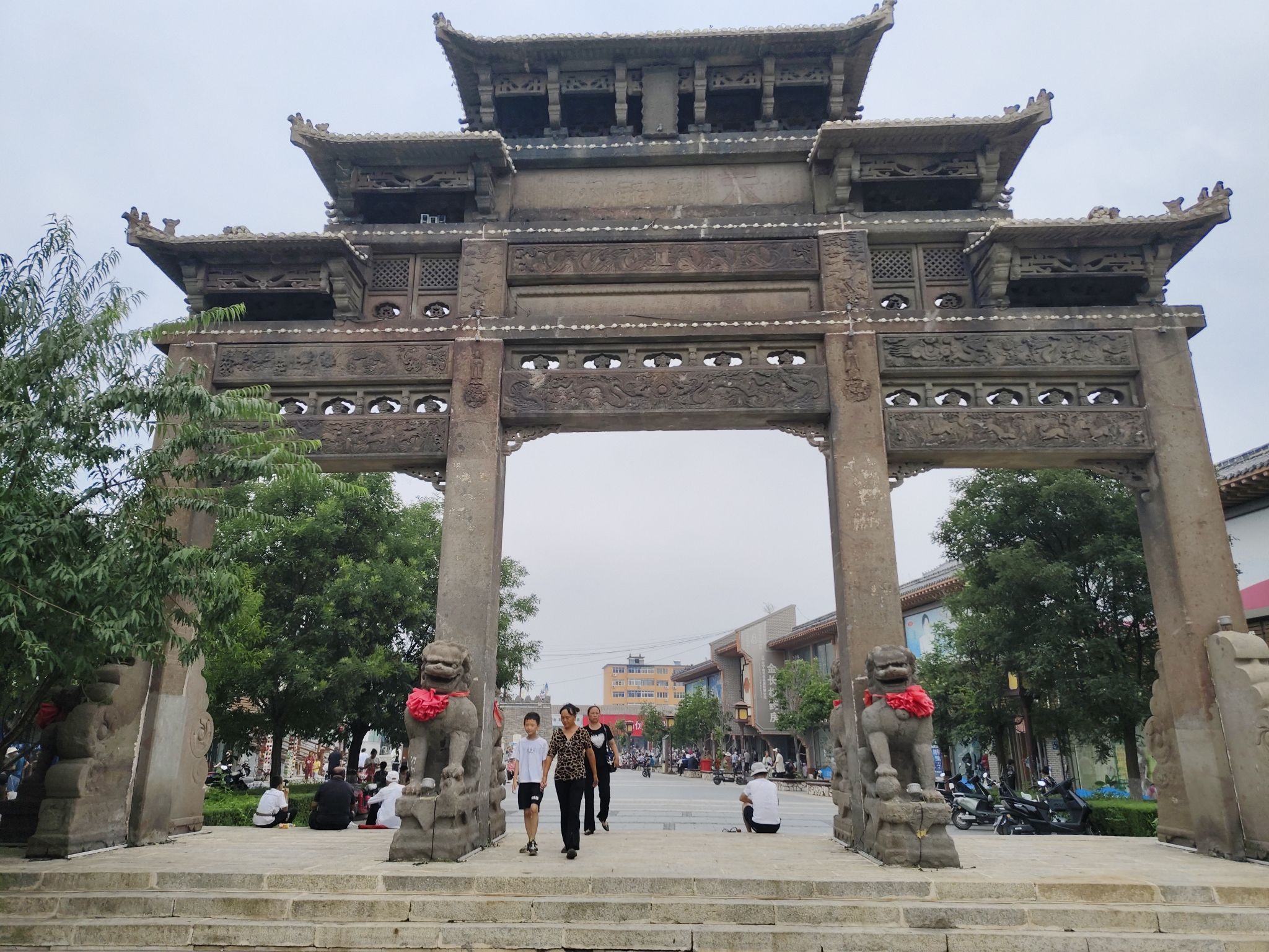 李成梁石牌坊旅行图片 1