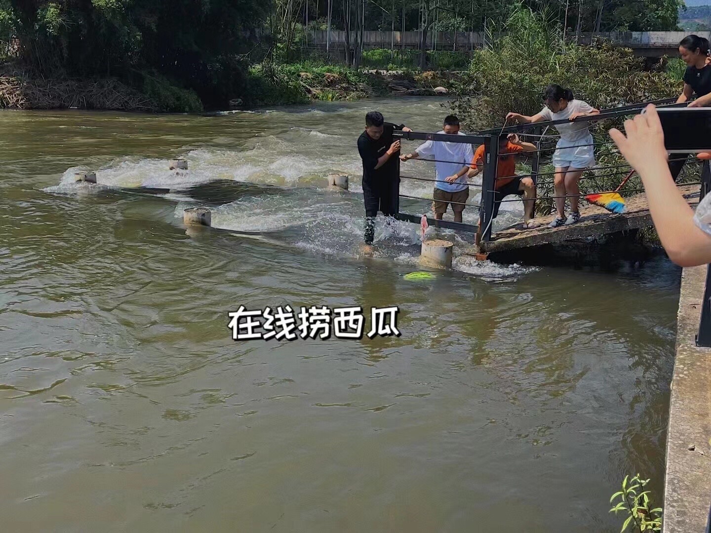 竹泉岛小瀑布群乡村度假景区旅行图片 1