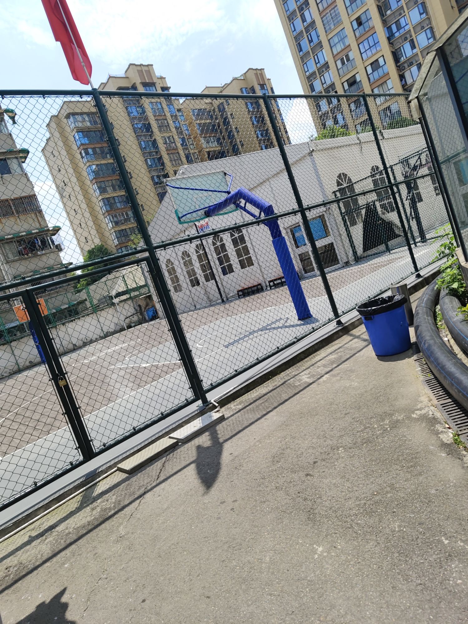 场地封面-赤子心篮球俱乐部(乐福城市生活广场店)