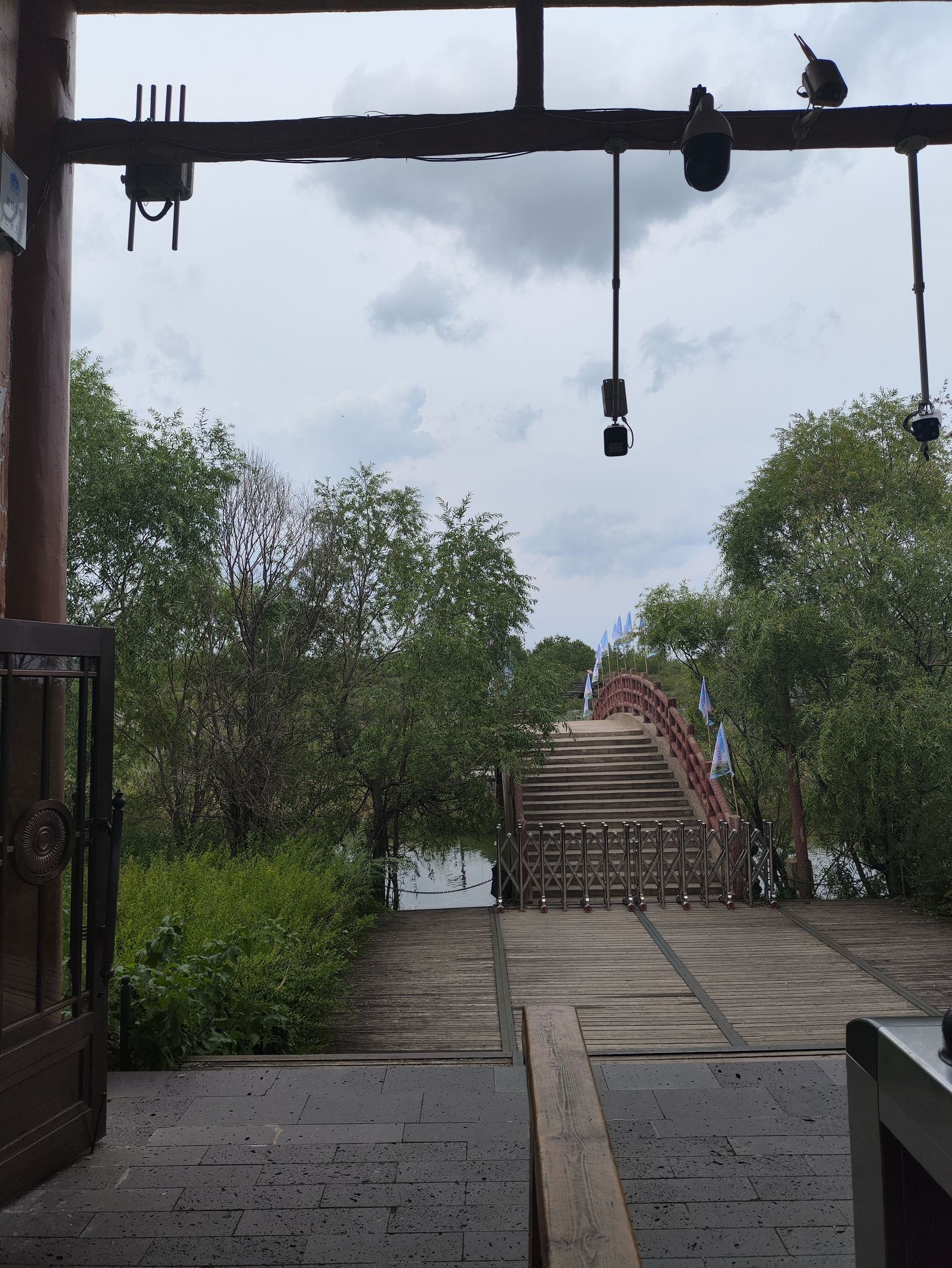 五大连池风景区-沿河栈道