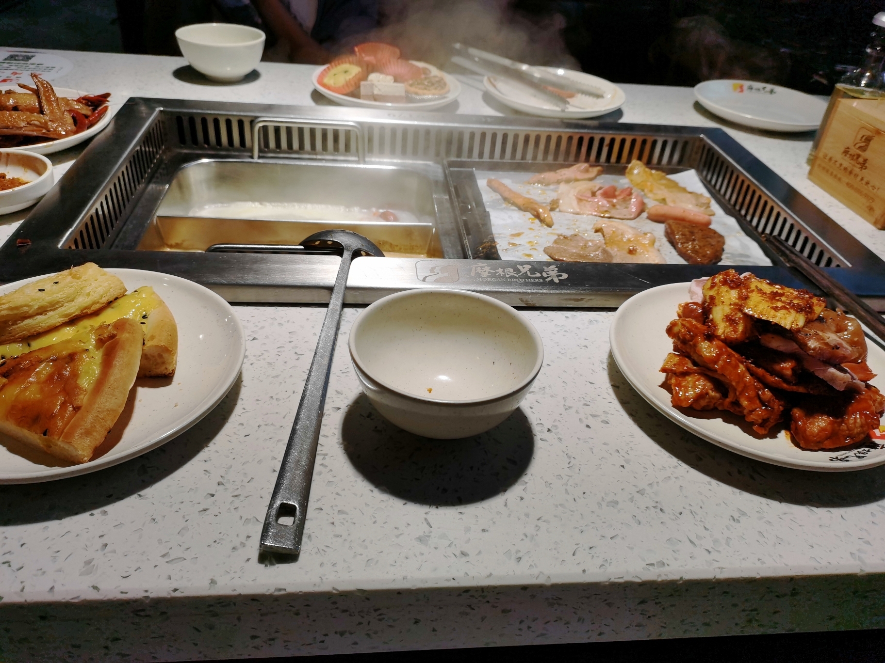 摩根兄弟烧烤涮自助餐厅(上蔡店)