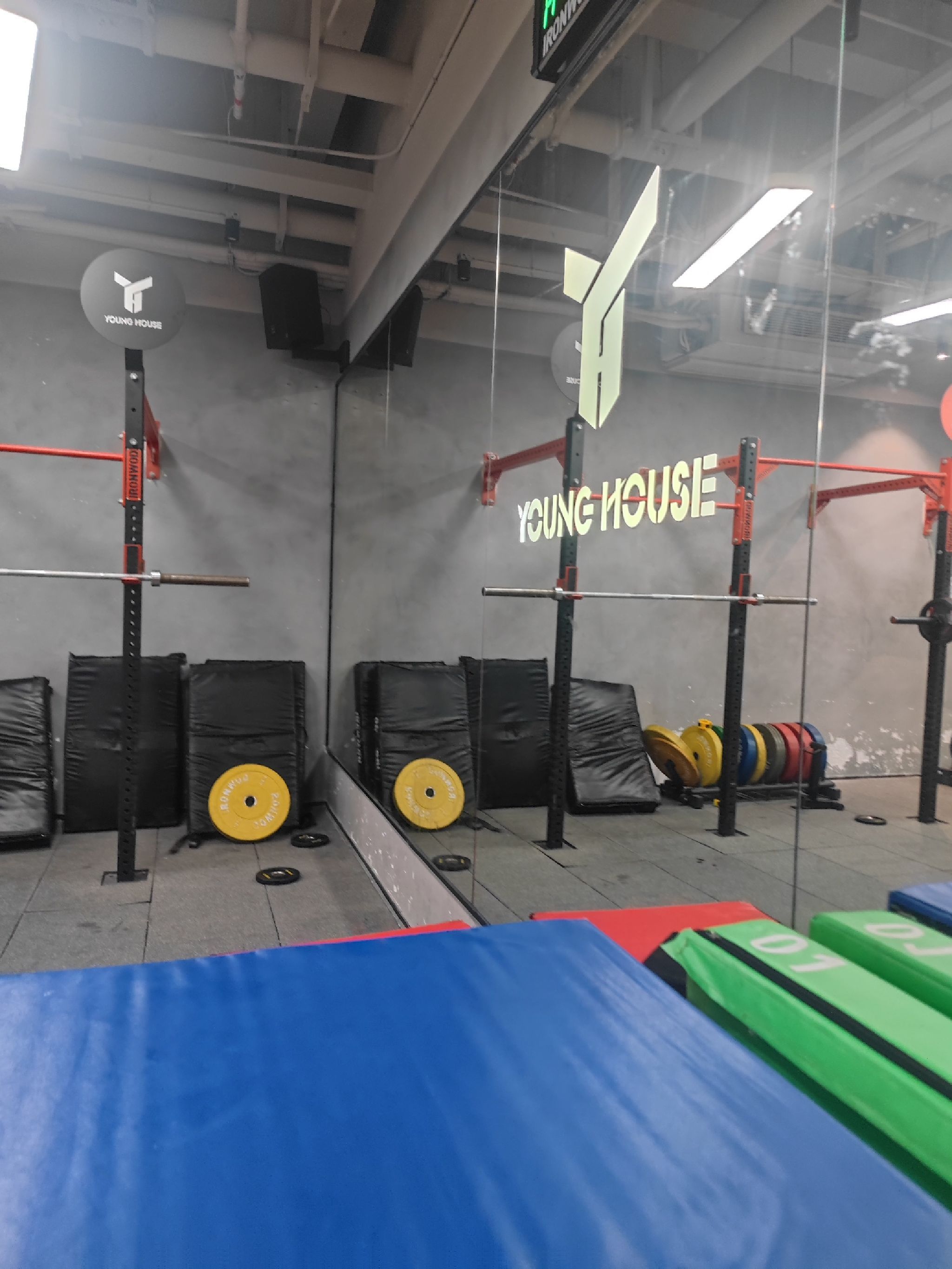 场地封面-青春屋健身中心(京基凤凰印象商业广场)