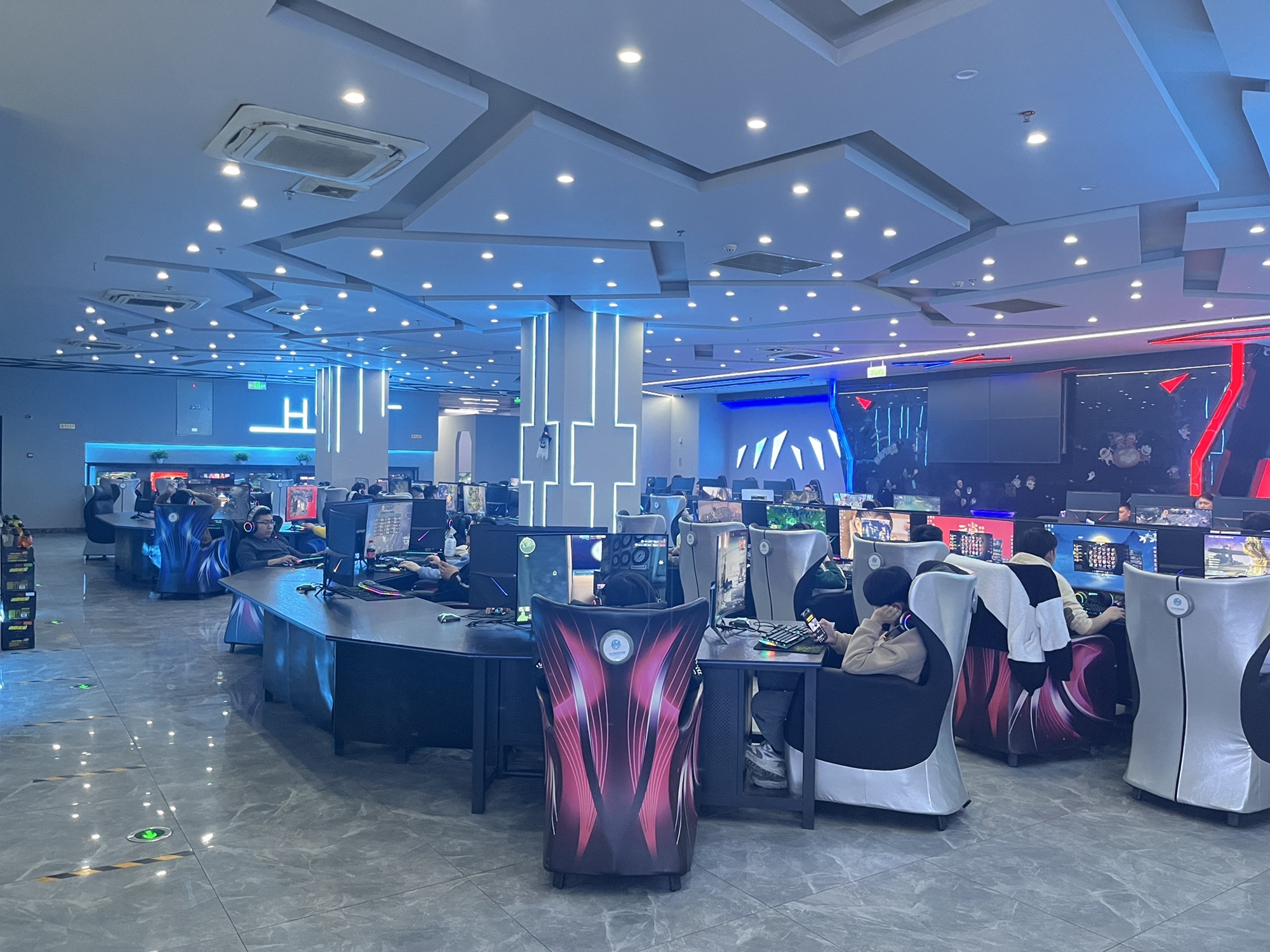 海克斯电竞网咖(丝绸之路泰州广场店)