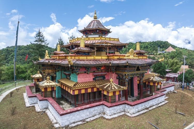 仁青崩寺实景照片