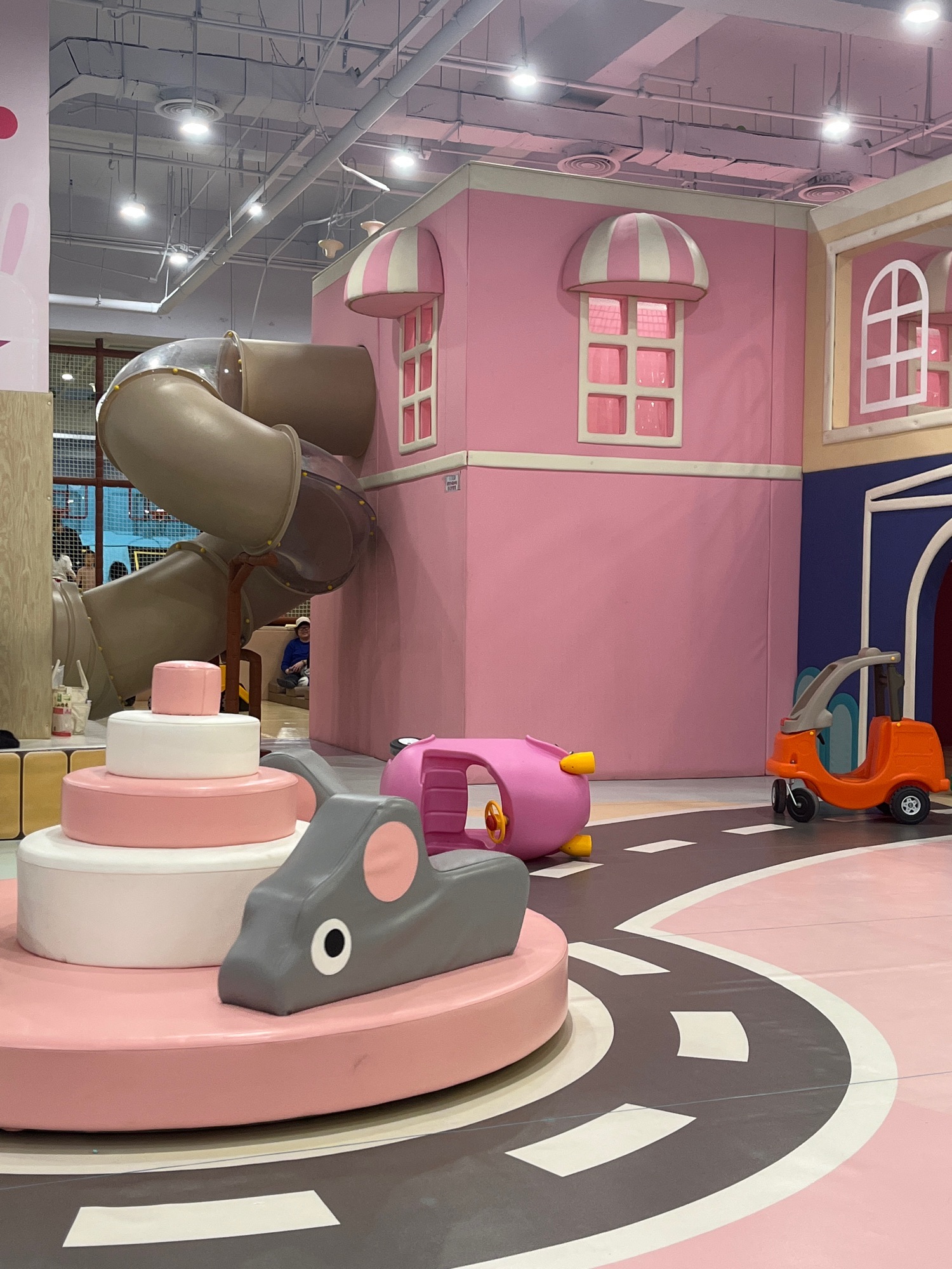 场地封面-美吉熊儿童乐园(国泰良辰百货店)