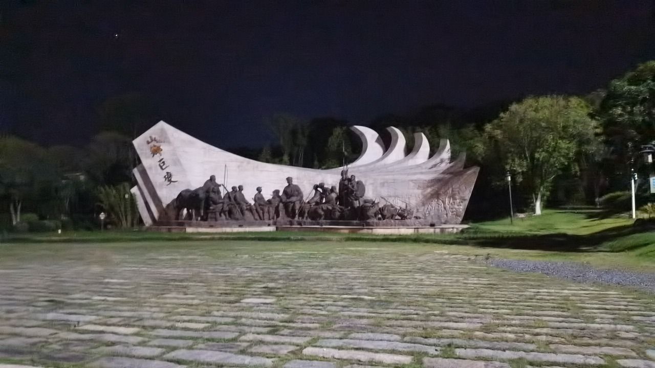 雕塑广场