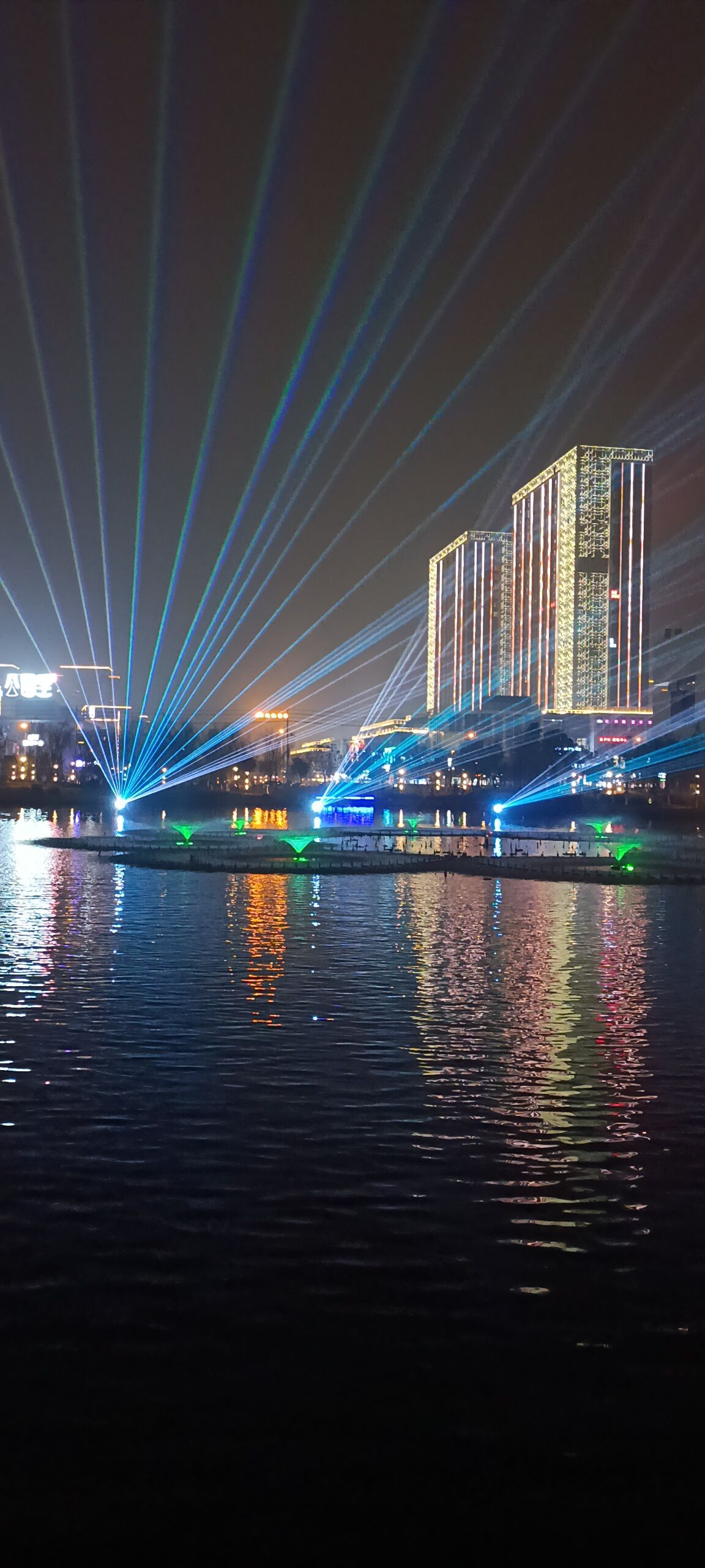 市民中心喷泉(暂停开放)旅行图片 2