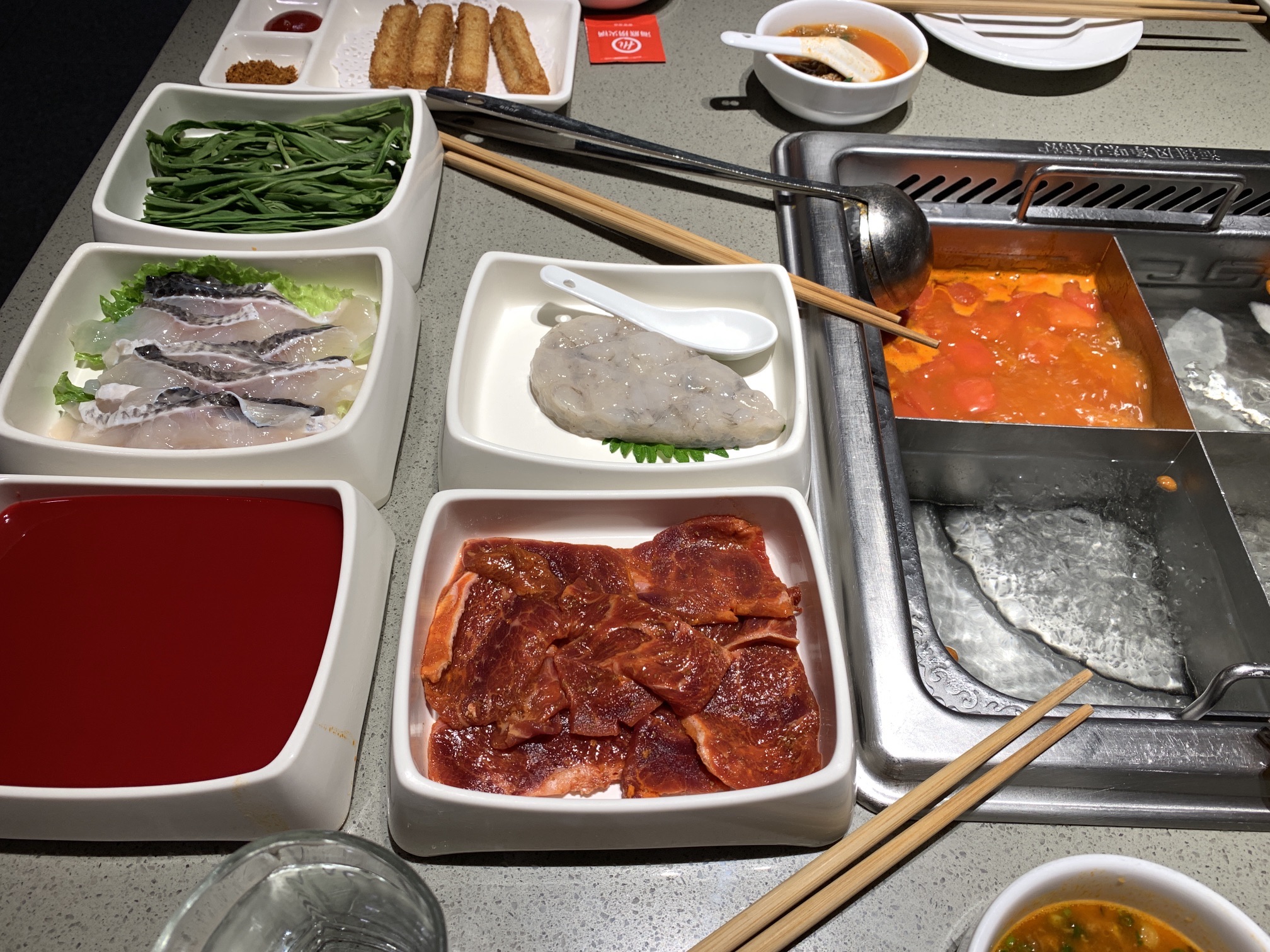 海底捞火锅(金山湖中心店)