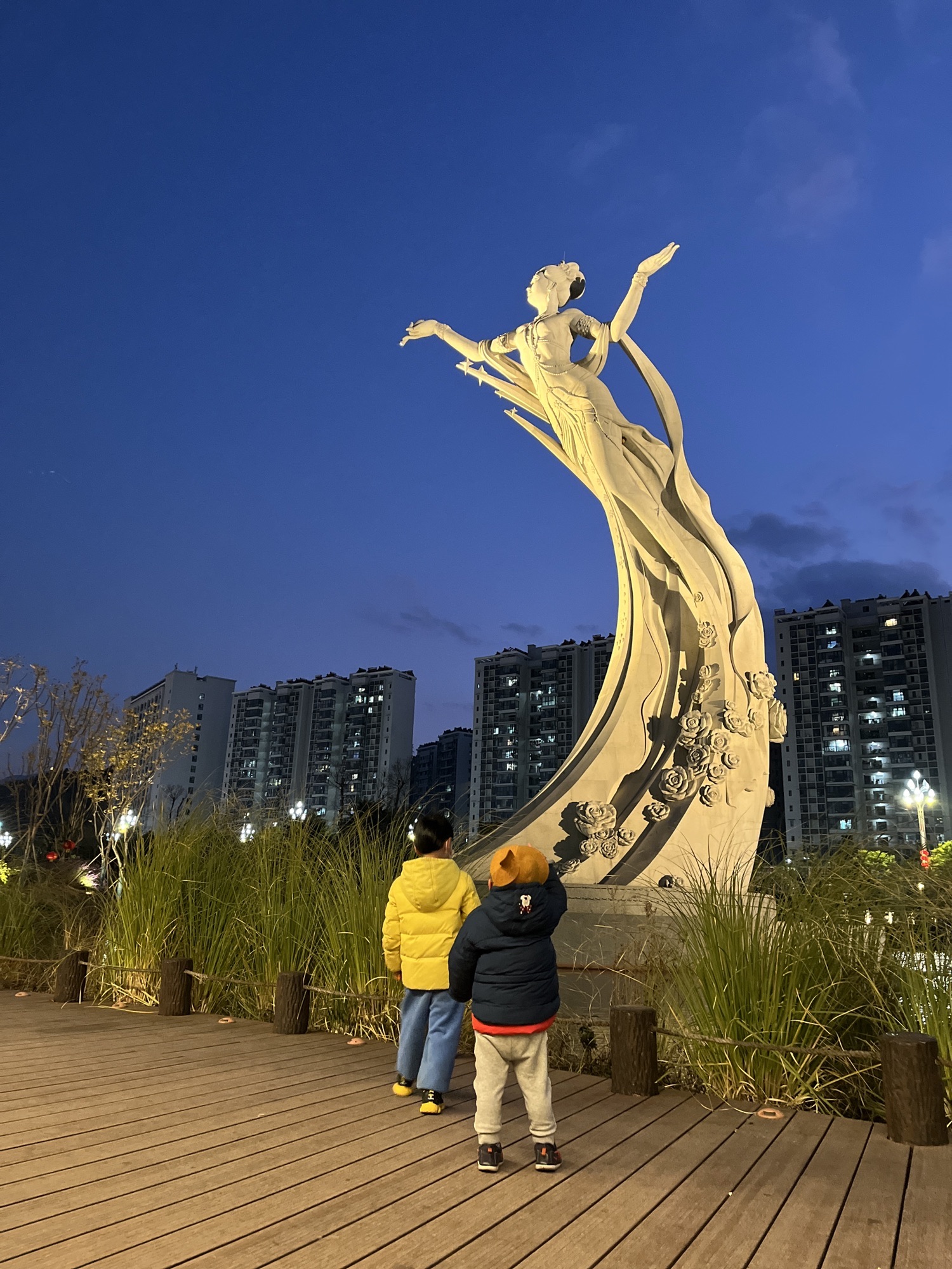 西昌月亮湖公园旅行图片 1