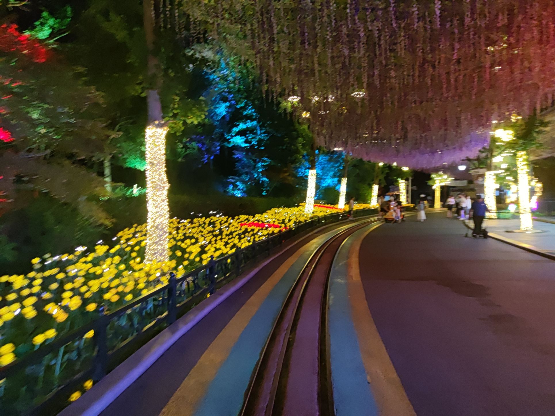 场地封面-奇境-穿越北纬30度