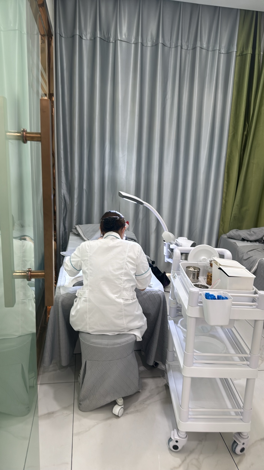 苗医生祛痘·皮肤管理(天虹店)