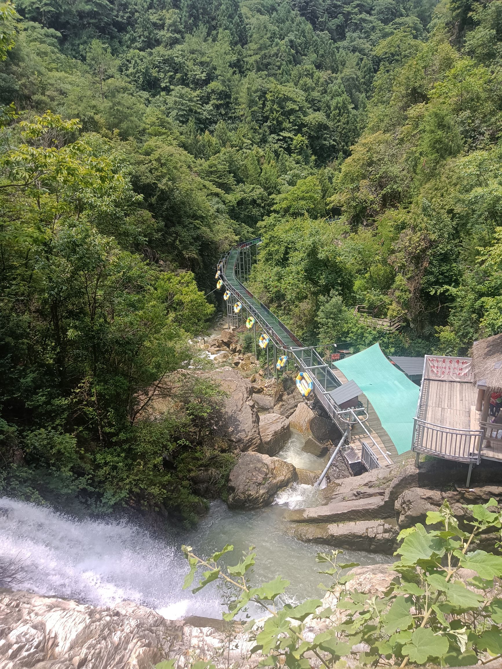藏龙潭风景区旅行图片 2