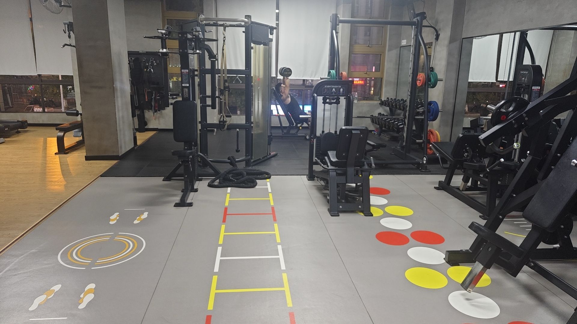 场地封面-三好学生健身