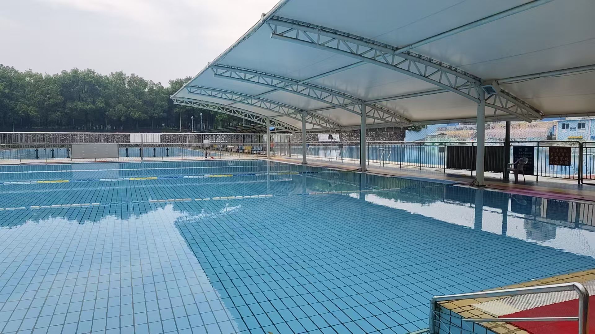 水魔方游泳健身中心