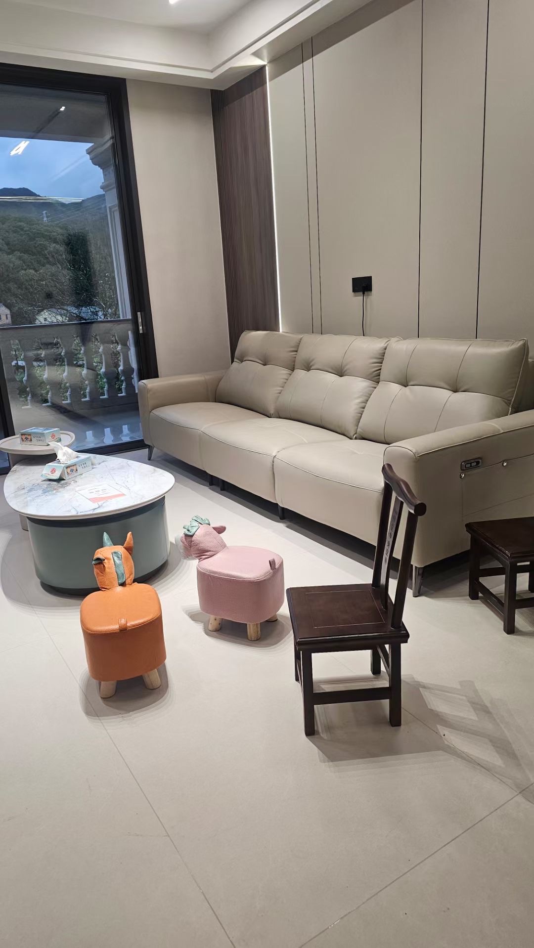 诚信家具商行(雅溪镇店)