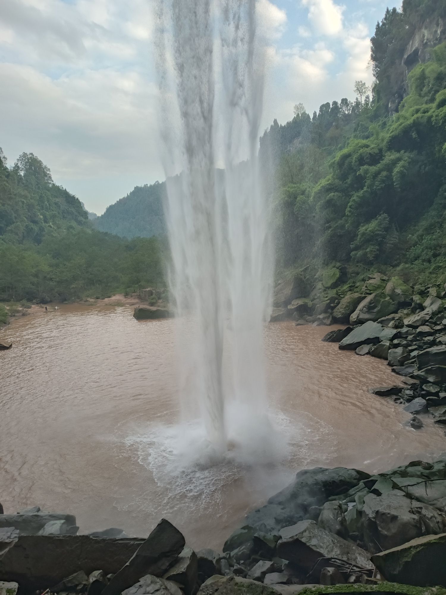 宣汉红岭豆城高洞瀑布旅行图片 1