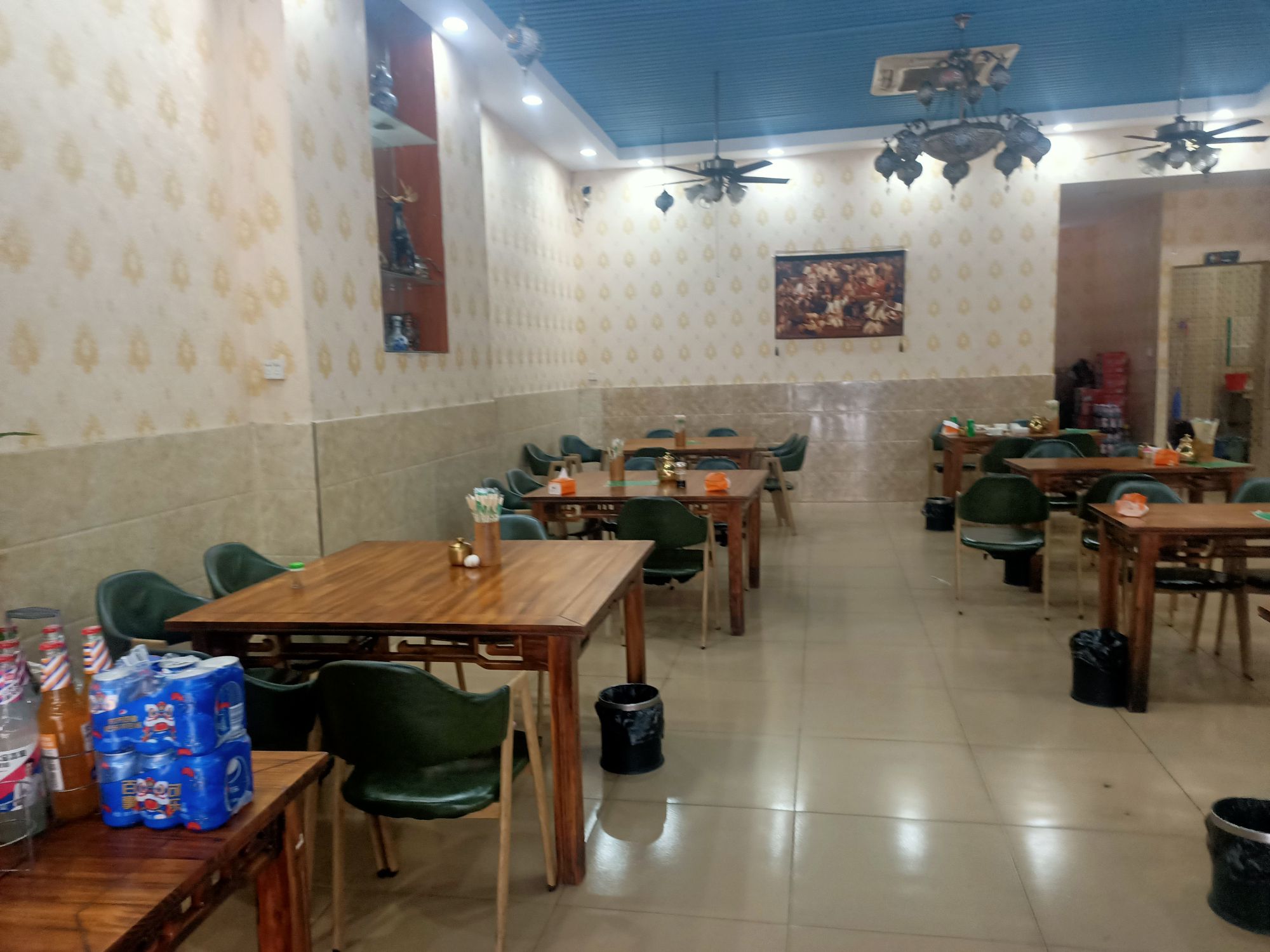 新疆手抓餐厅(海滨假日店)