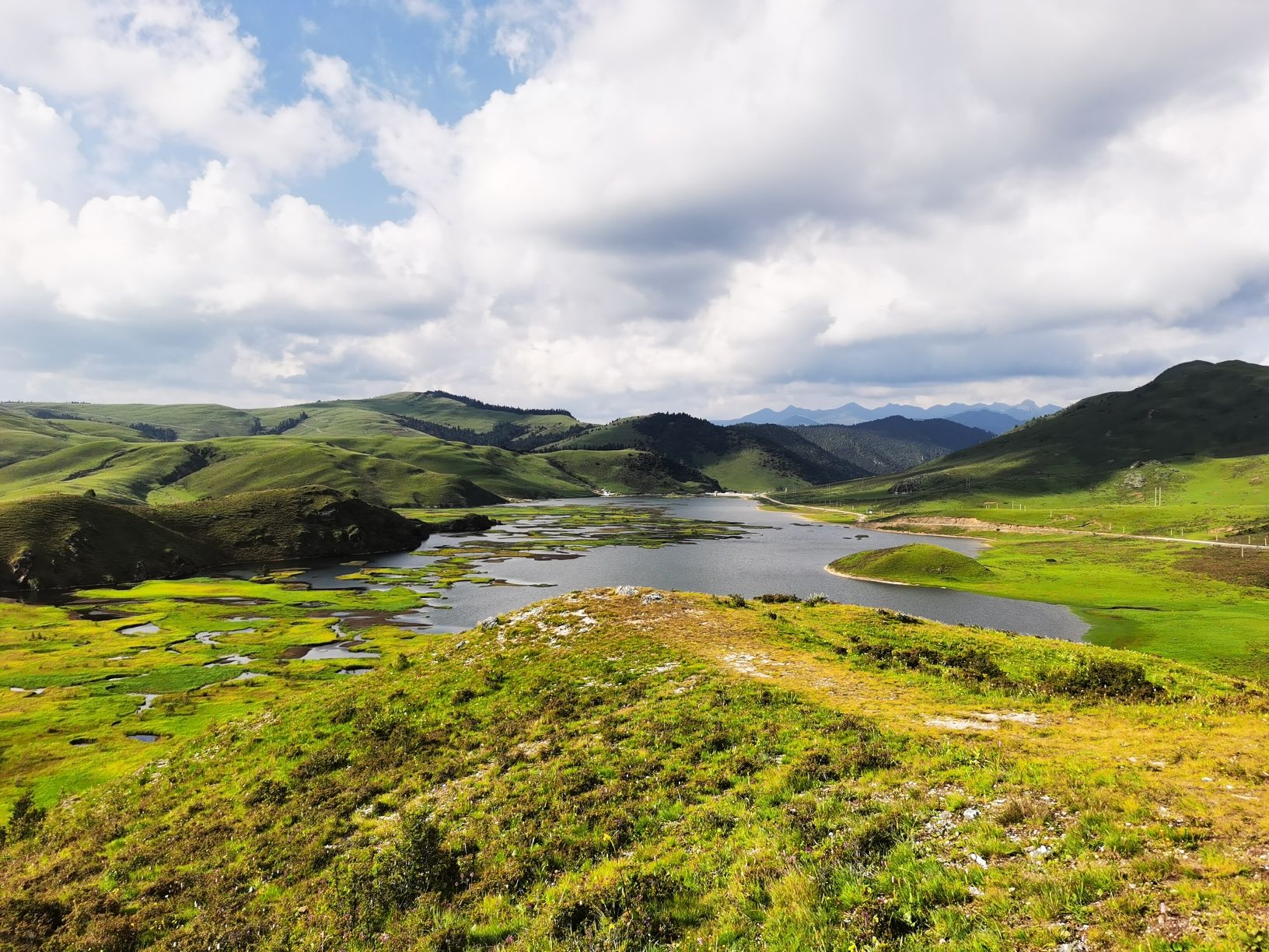 香格里拉湖旅行图片 3