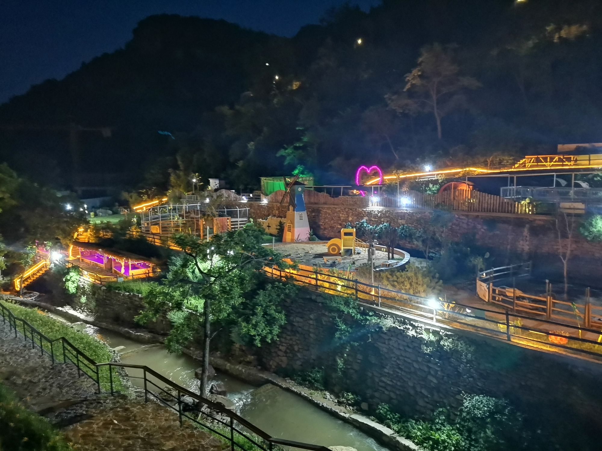 山东文旅·红叶柿岩旅游区旅行图片 3