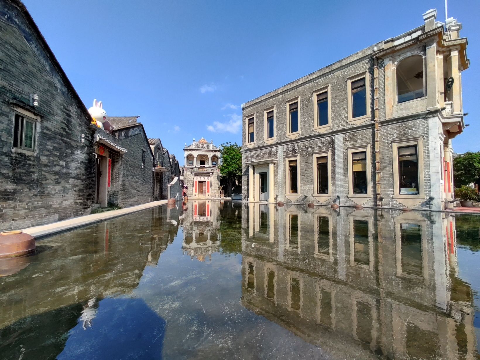 草坪里旅行图片 3
