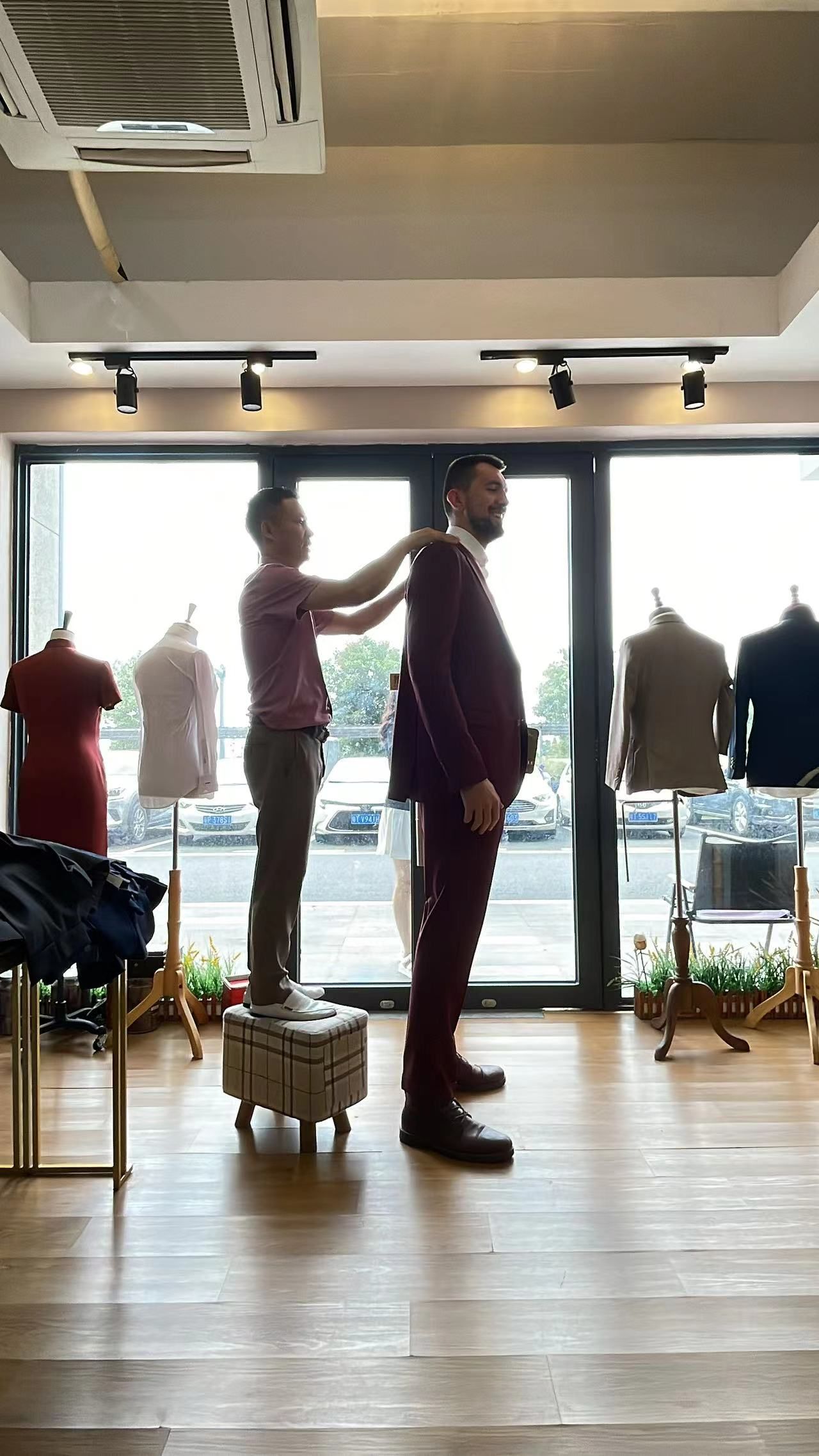 布壹样洋服西装定制(中山佳兆业大都汇店)