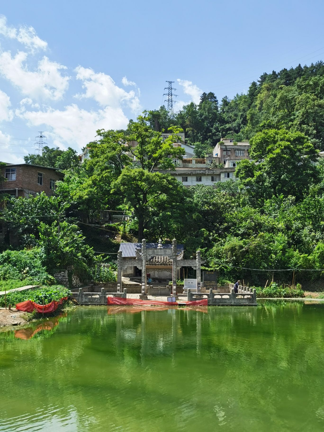圣泉旅行图片 1