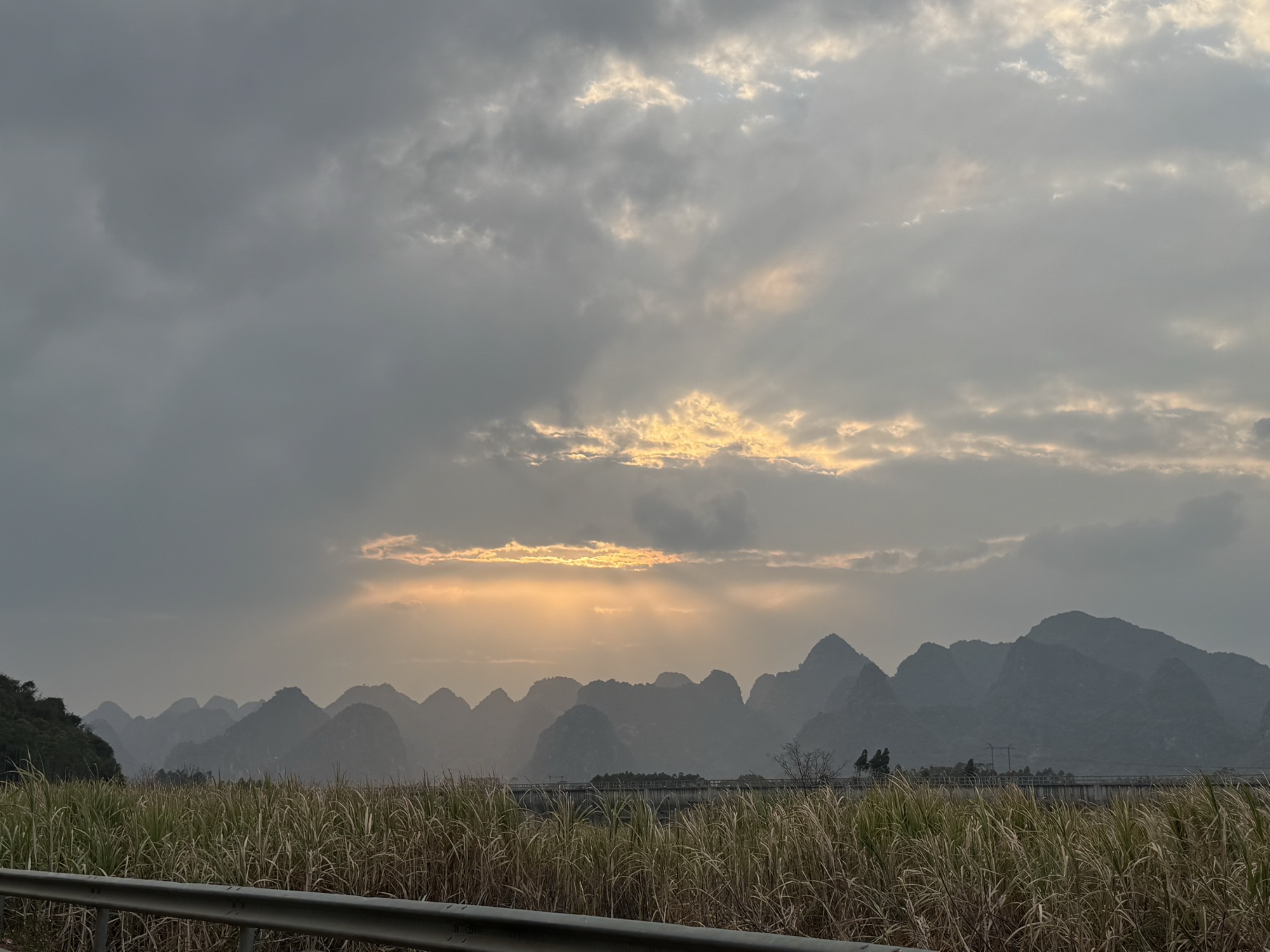 功容篮球娱乐文化中心广场旅行图片 1