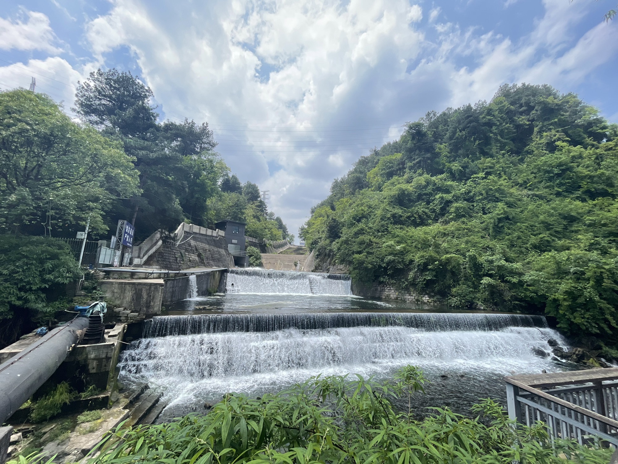 阿哈湖观景点
