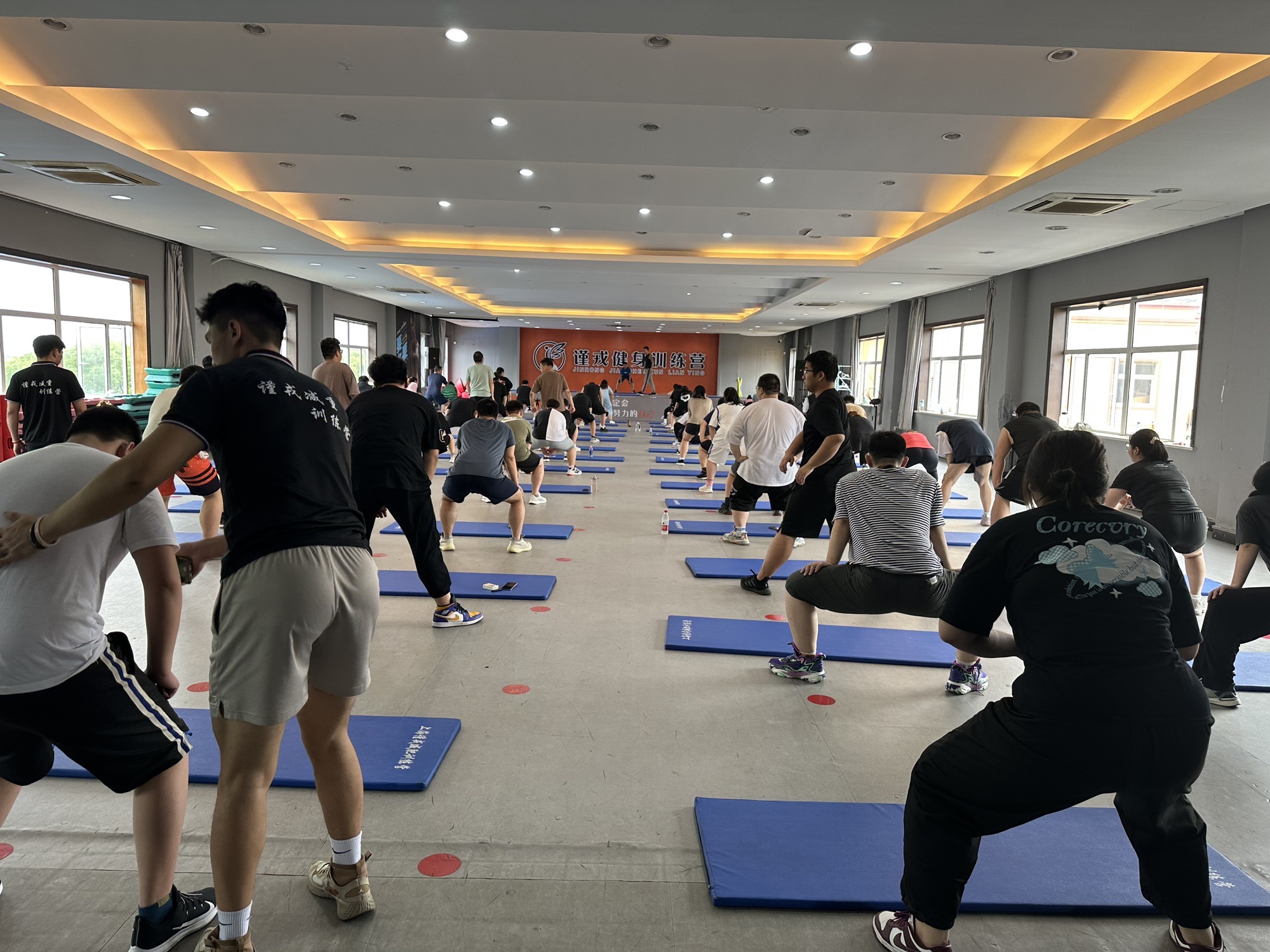 场地封面-上海谨戎健身训练营