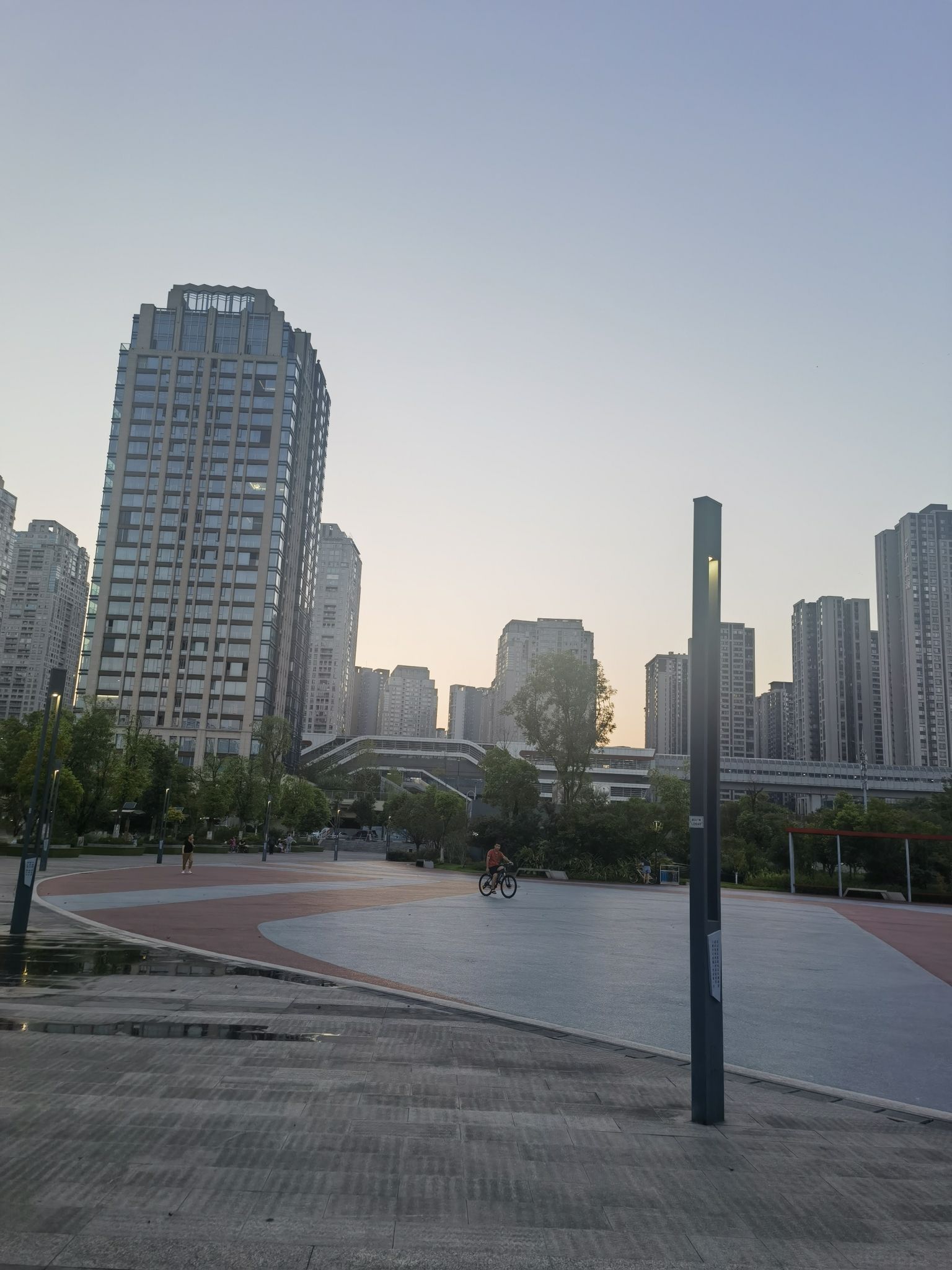 滨江广场旅行图片 1